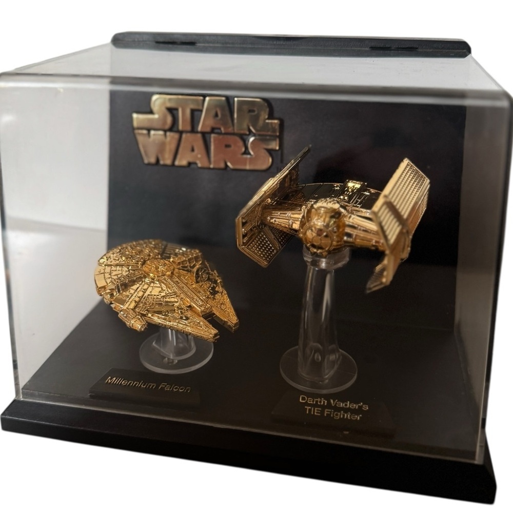 Star Wars Galoob 24 Karat Gold Millennium Falcon and TIE Fighter Display - Picture 9 of 13